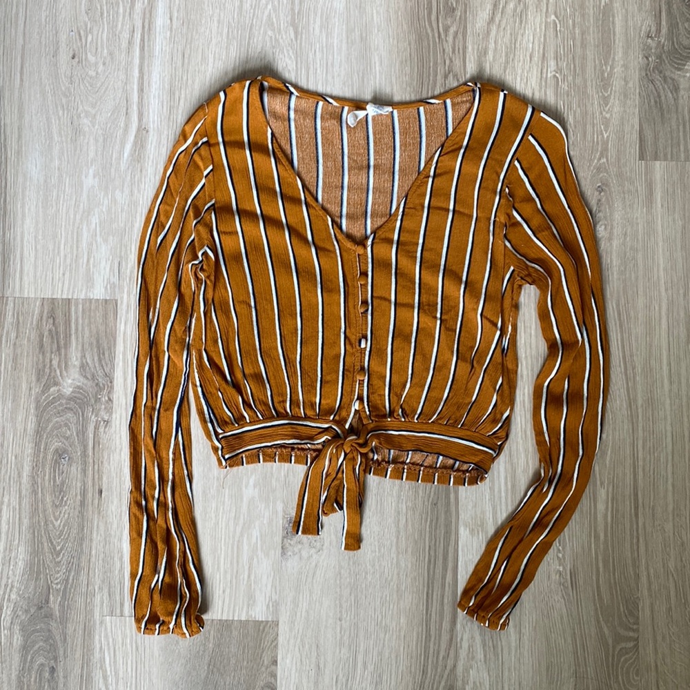 Sky & Sparrow lightweight striped long sleeve crop. Size small.
